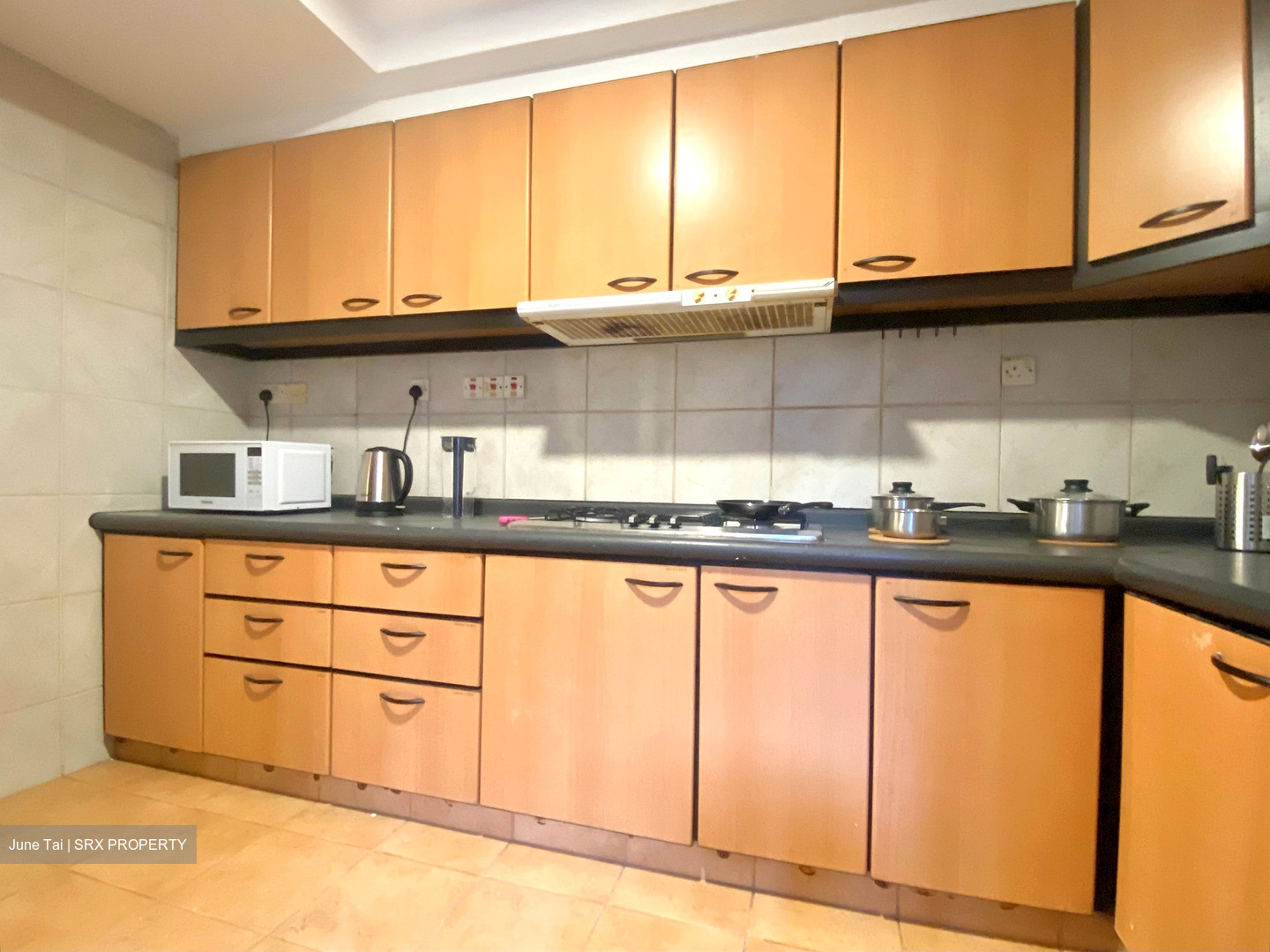 UE Square (D9), Apartment #558608811
